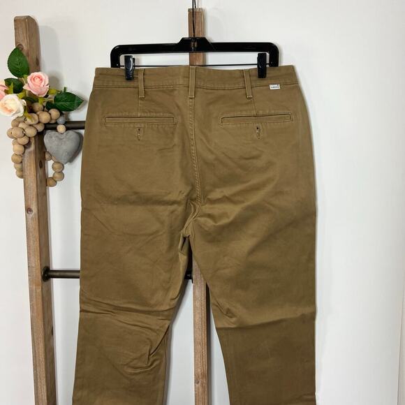 Levi Strauss and Company Mens Dark Tan Chino Pants Size 34x32 - Picture 5 of 8